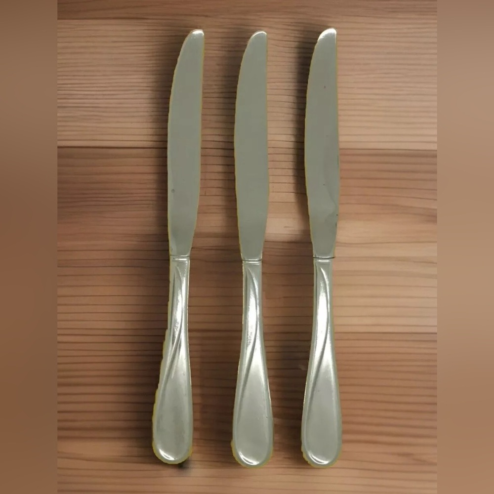 Oneida Flight Reliance USA Stainless Flatware 3 Dinner Knives 9”